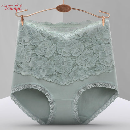 Triumph - Ingyenes Szállítás. 4-es Készlet. Magas Derekú, Minőségi Csipkebugyi. Kényelmes és Puha